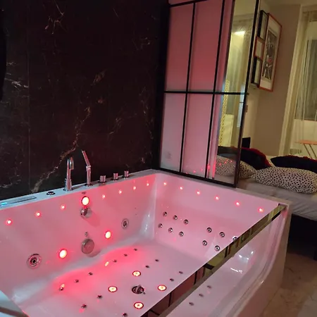 Jacuzzi Centrum *